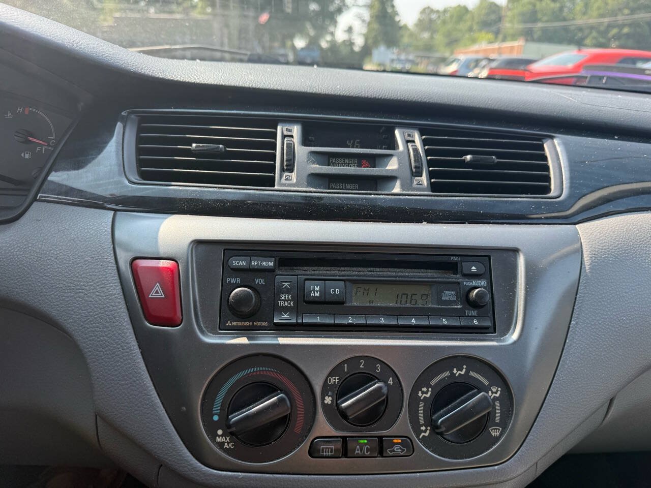 Used 2006 Mitsubishi Lancer ES FWD image 23