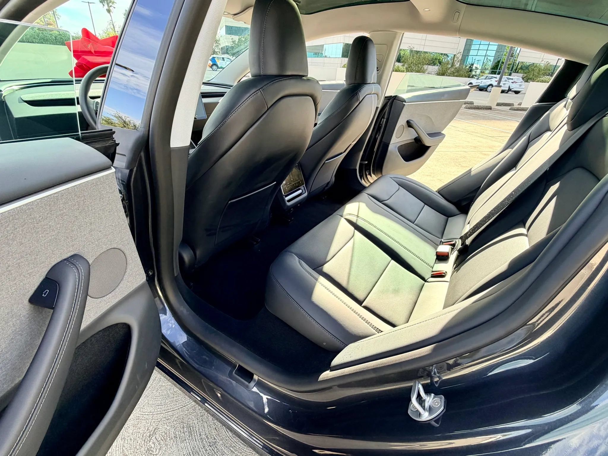 Used 2025 Tesla Model 3 Long Range RWD image 38