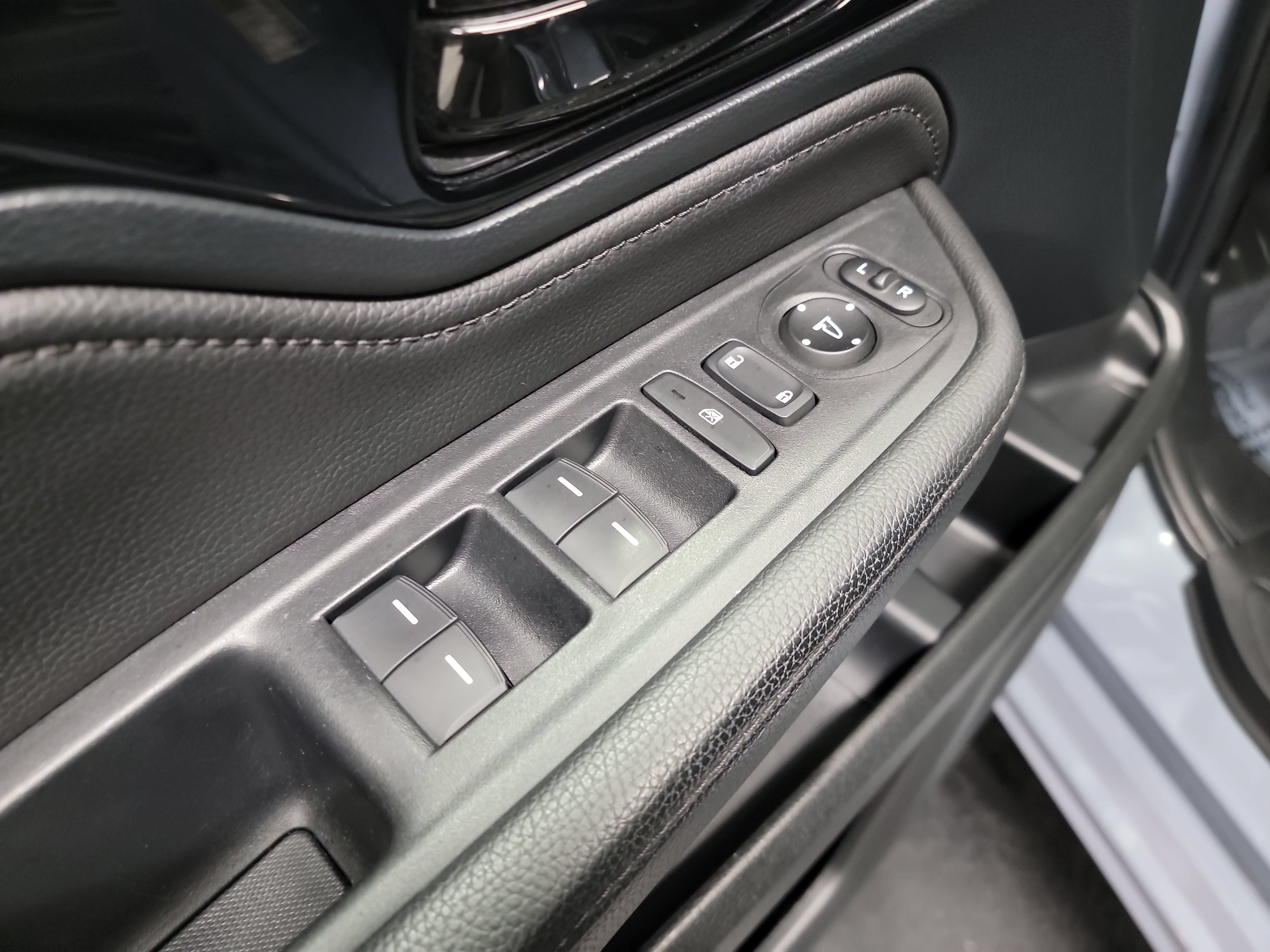 Used 2024 Honda Odyssey Touring image 14