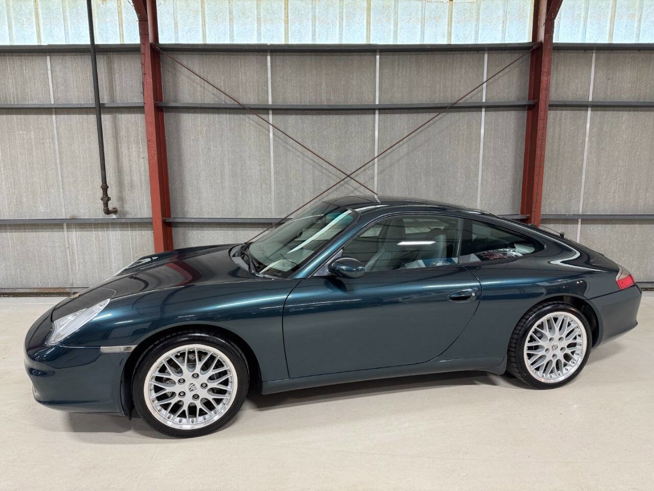 Used 2003 Porsche 911 Carrera video 1