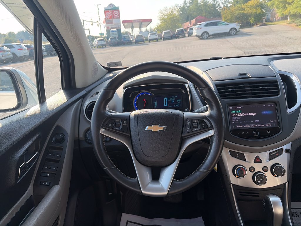 Used 2015 Chevrolet Trax LT w/ LT Plus Package AWD/4WD image 14