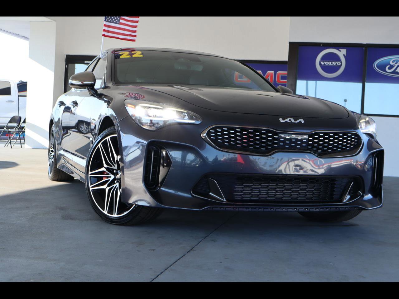 Used 2022 Kia Stinger GT1 image 1