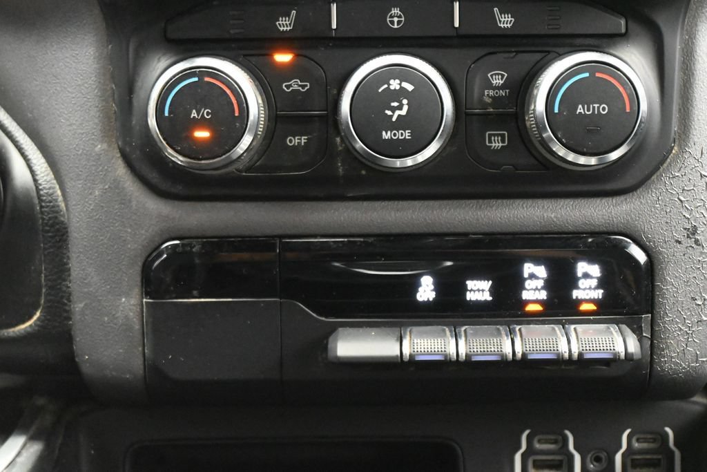Used 2020 RAM 1500 Big Horn AWD/4WD image 18