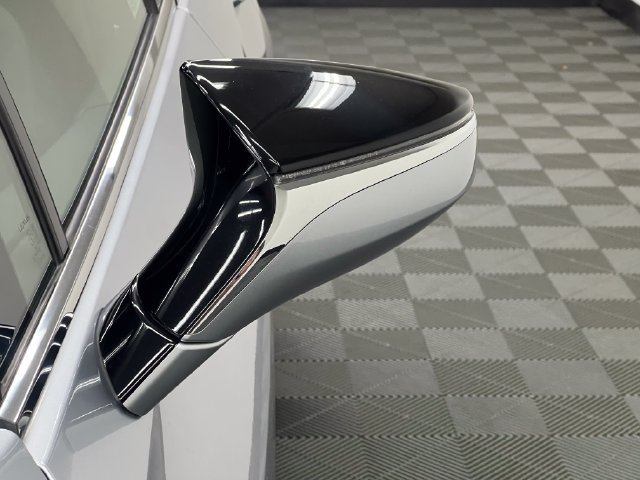 Certified 2024 Lexus UX 250h FWD image 22