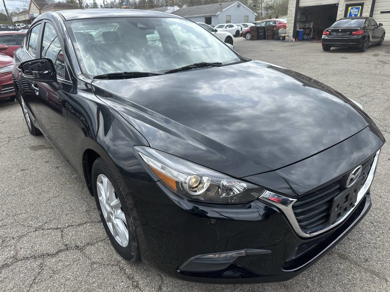 Used 2018 MAZDA MAZDA3 Sport w/ Preferred Equipment Package image 3