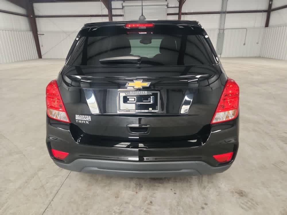 Used 2020 Chevrolet Trax LS w/ Tint and Cruise Package FWD image 4