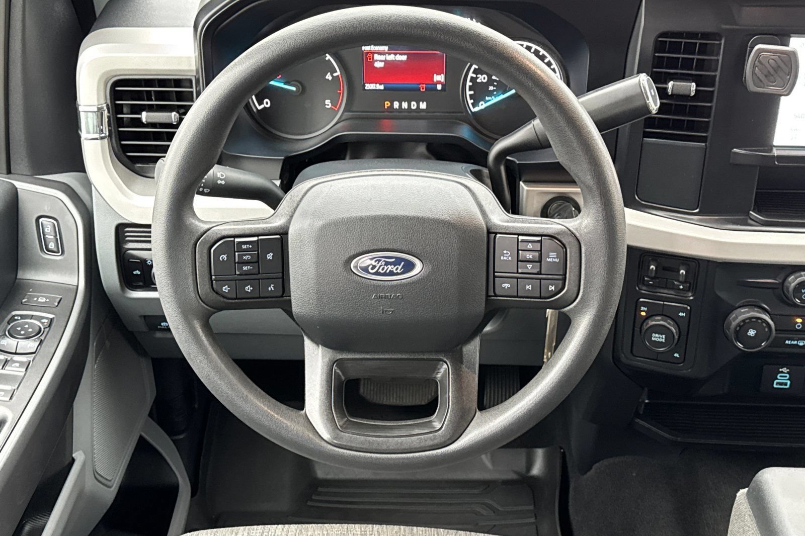 Used 2025 Ford F450 XLT w/ 360-Degree Camera Package AWD/4WD image 16