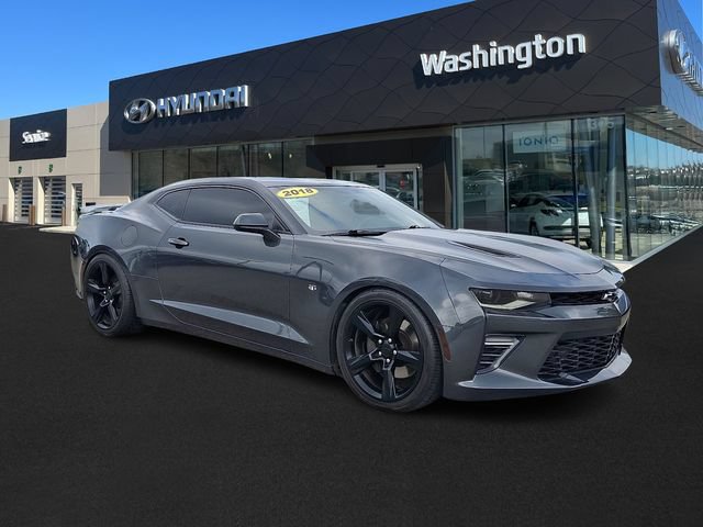 Used 2018 Chevrolet Camaro SS RWD image 1