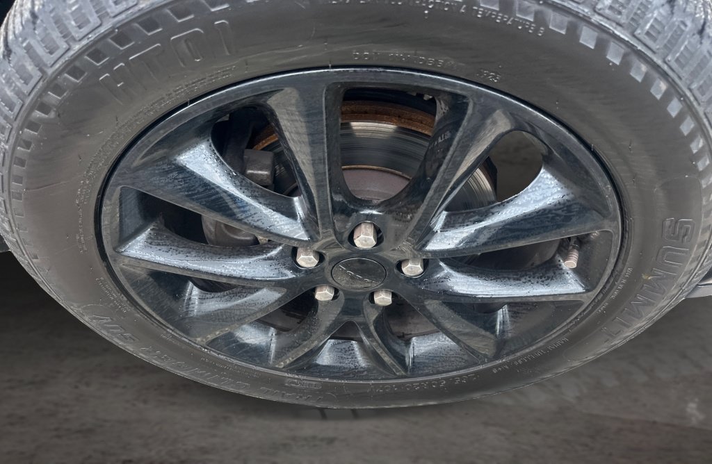 Used 2018 Dodge Durango GT w/ Blacktop Package AWD/4WD image 17