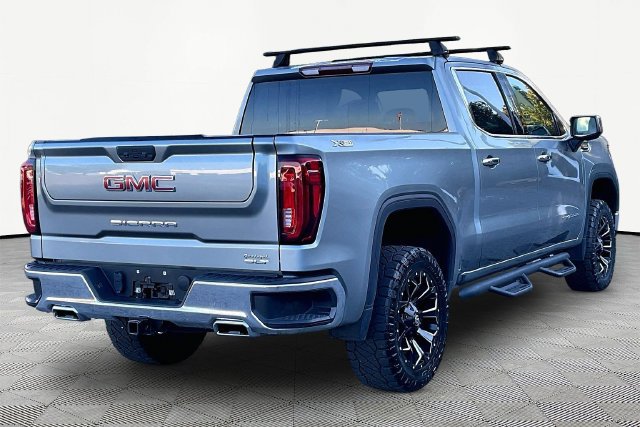 Used 2023 GMC Sierra 1500 SLT w/ SLT Premium Package AWD/4WD image 5