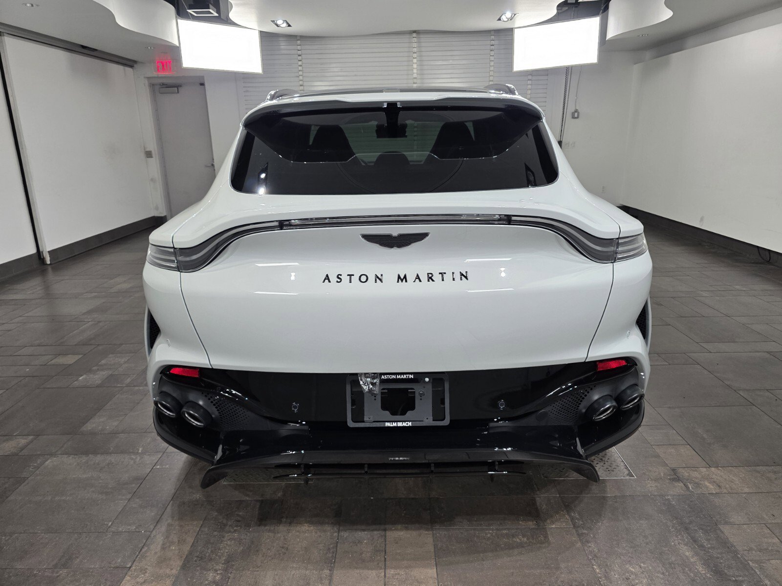 New 2026 Aston Martin DBX 707 image 23