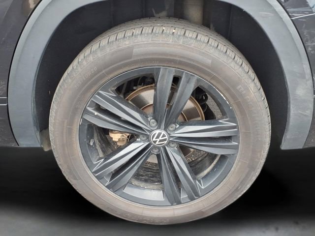 Used 2022 Volkswagen Atlas SEL R-Line image 32