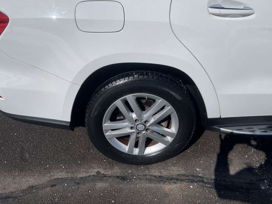 Used 2015 Mercedes-Benz GL 450 4MATIC image 22