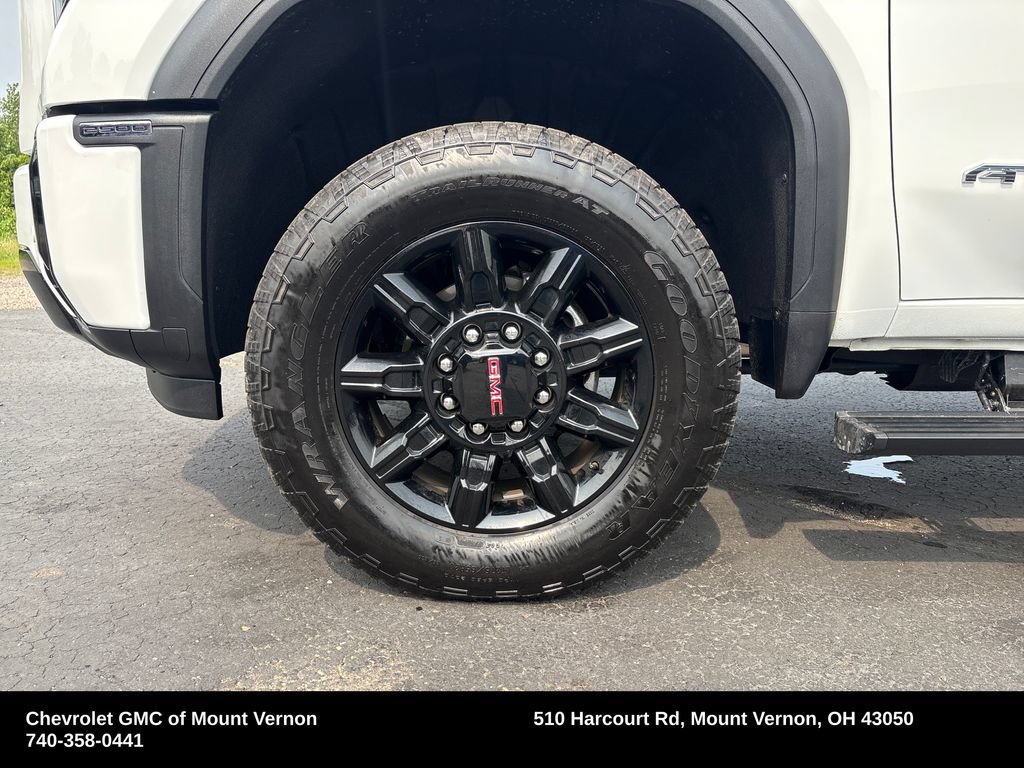 Used 2025 GMC Sierra 2500 AT4 w/ Technology Package AWD/4WD image 26