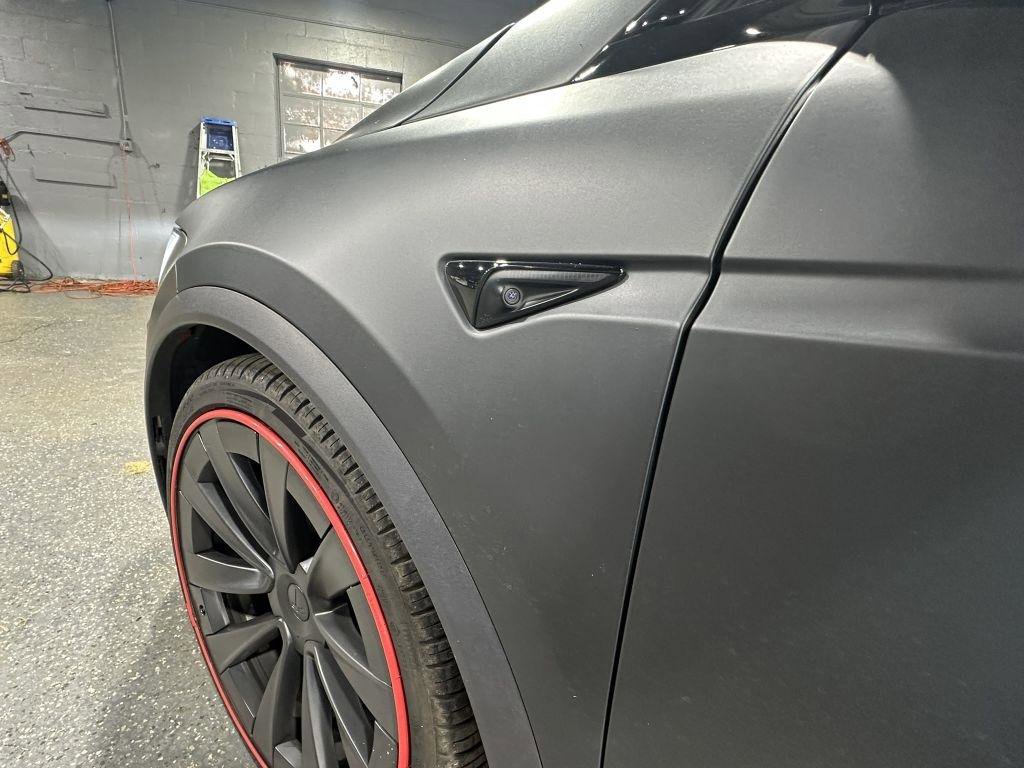 Used 2023 Tesla Model X Plaid image 10