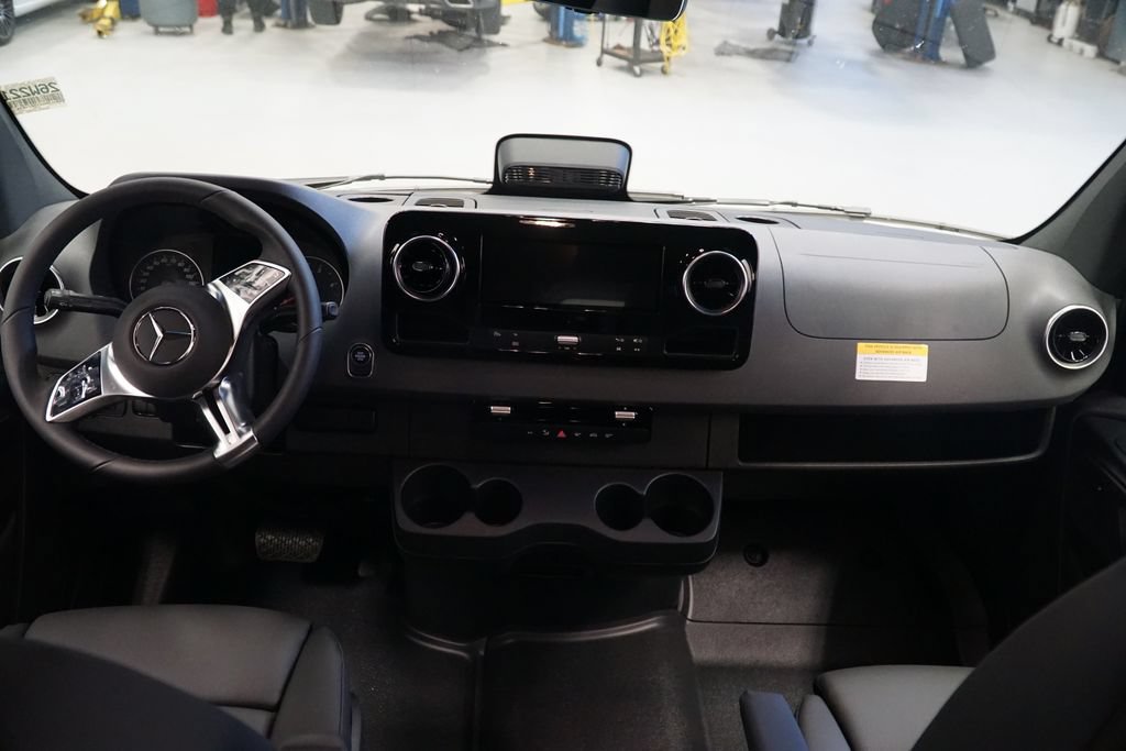 New 2026 Mercedes-Benz Sprinter 2500 image 10