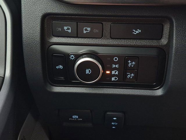 Used 2024 Ford F350 Lariat w/ Lariat Ultimate Package AWD/4WD image 19