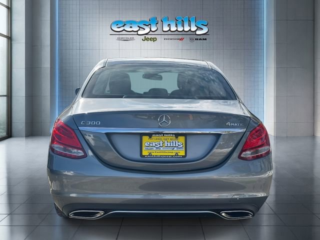Used 2018 Mercedes-Benz C 300 4MATIC Sedan image 4