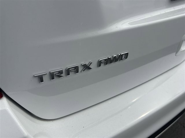 Certified 2022 Chevrolet Trax LT w/ LT Convenience Package image 30