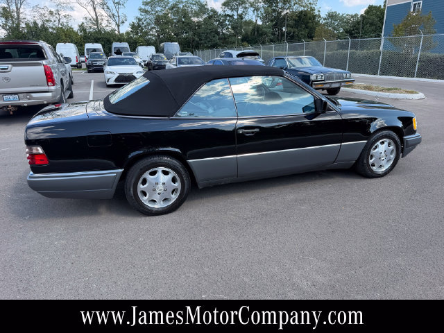 Used 1995 Mercedes-Benz E 320 Convertible image 9