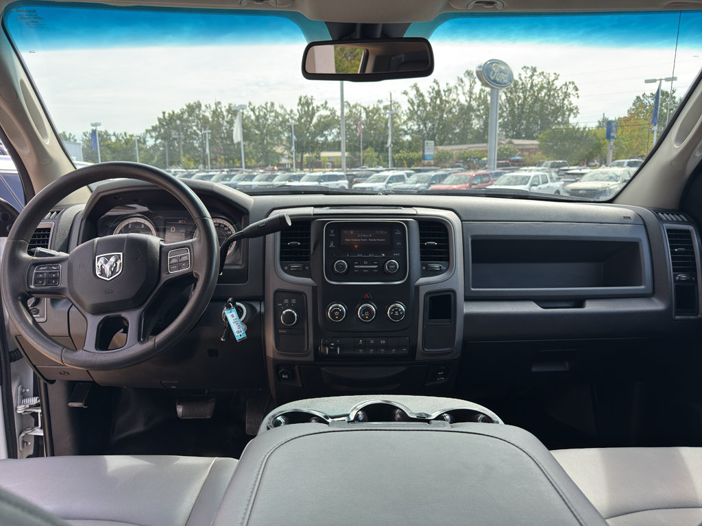 Used 2018 RAM 3500 Tradesman w/ Chrome Appearance Group AWD/4WD image 18