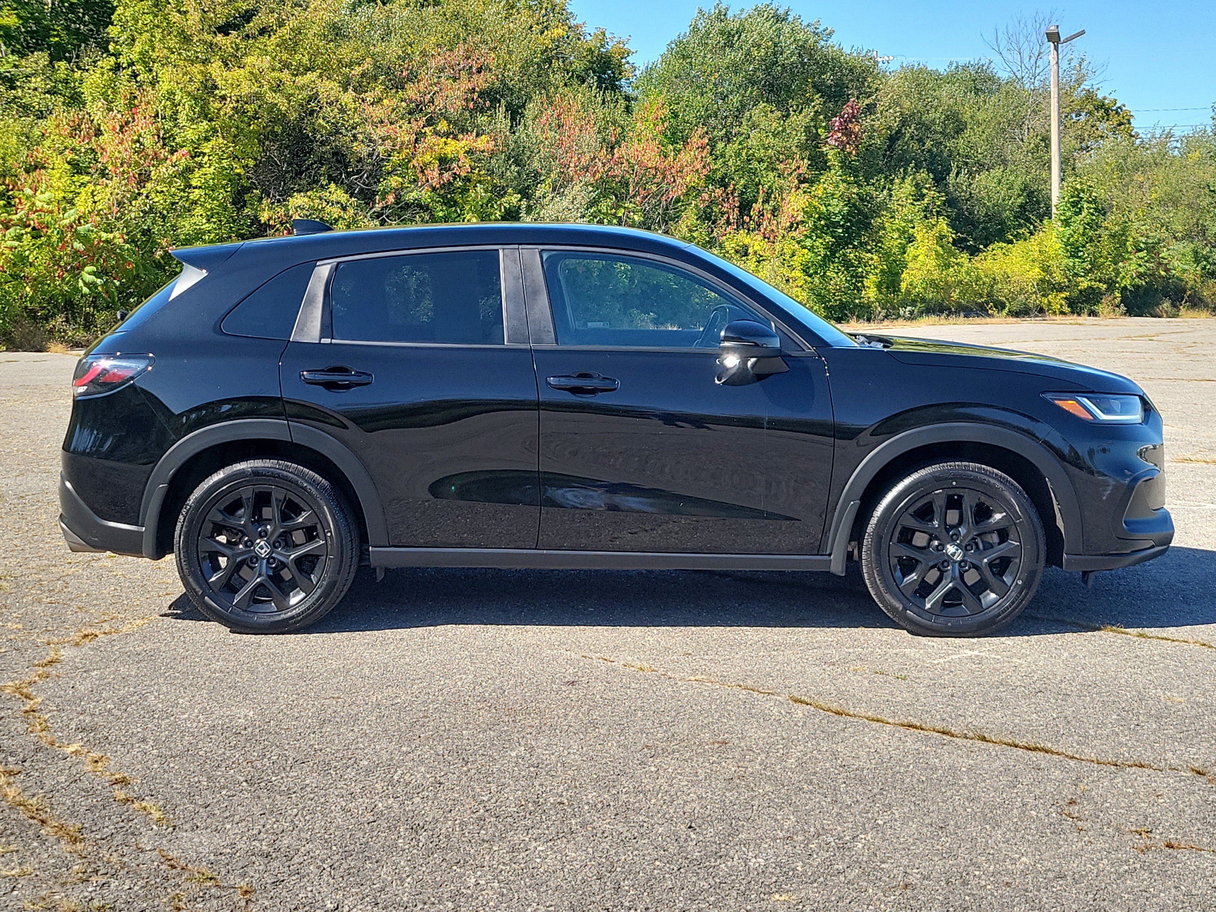 Used 2023 Honda HR-V Sport image 4