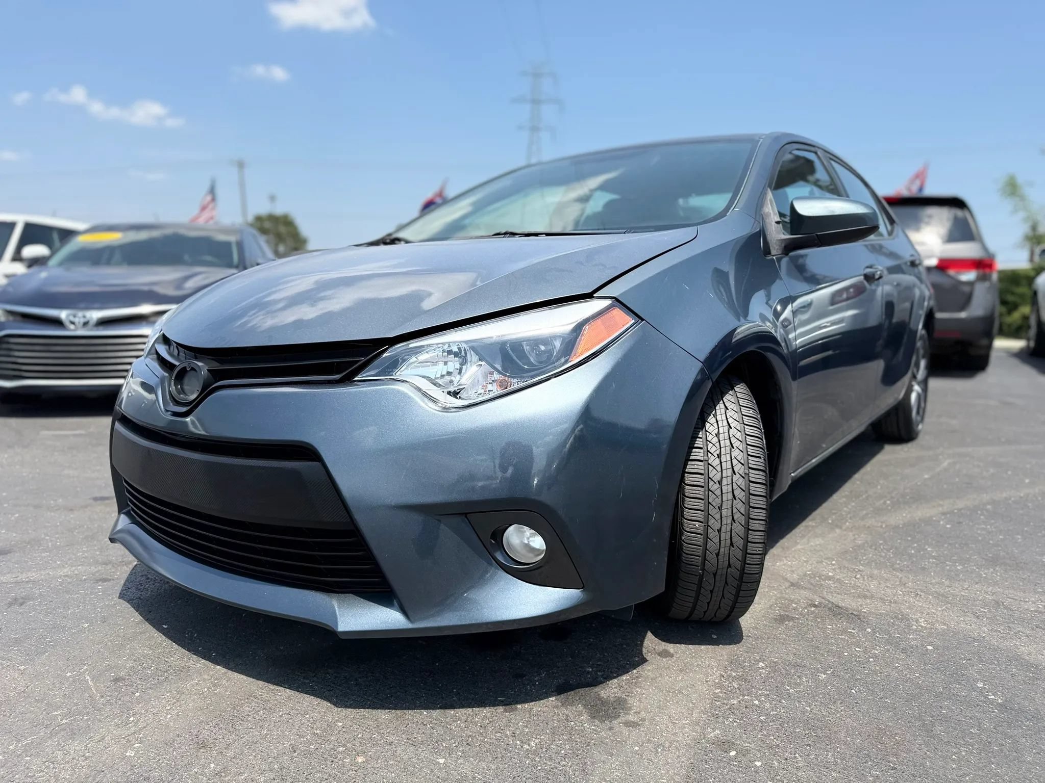 Used 2016 Toyota Corolla LE FWD image 7