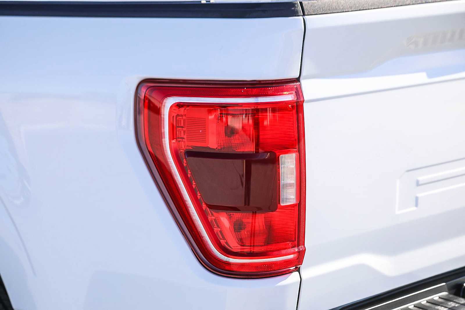 Used 2022 Ford F150 XL w/ Trailer Tow Package image 9