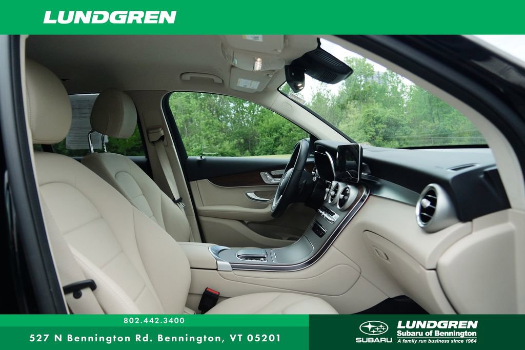 Used 2022 Mercedes-Benz GLC 300 4MATIC image 9