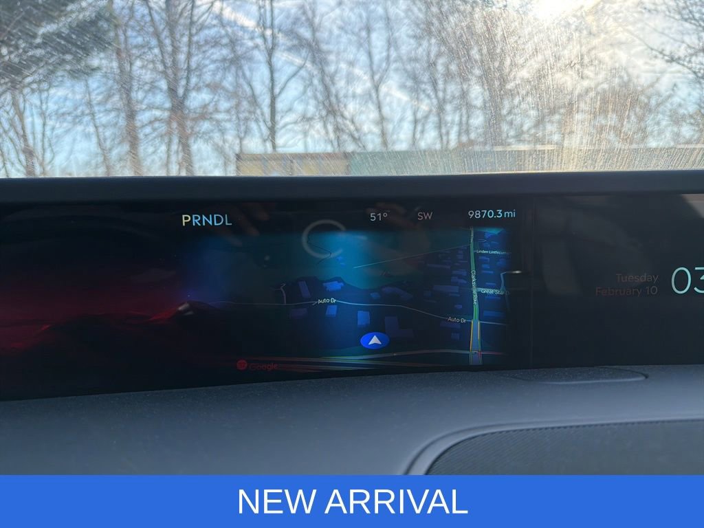 Used 2025 Lincoln Nautilus Reserve image 16