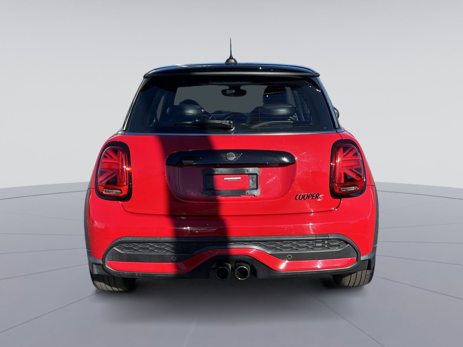 Used 2022 MINI Cooper S w/ Premium Package image 8