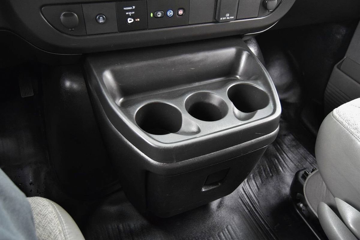 Used 2019 GMC Savana 2500 image 23