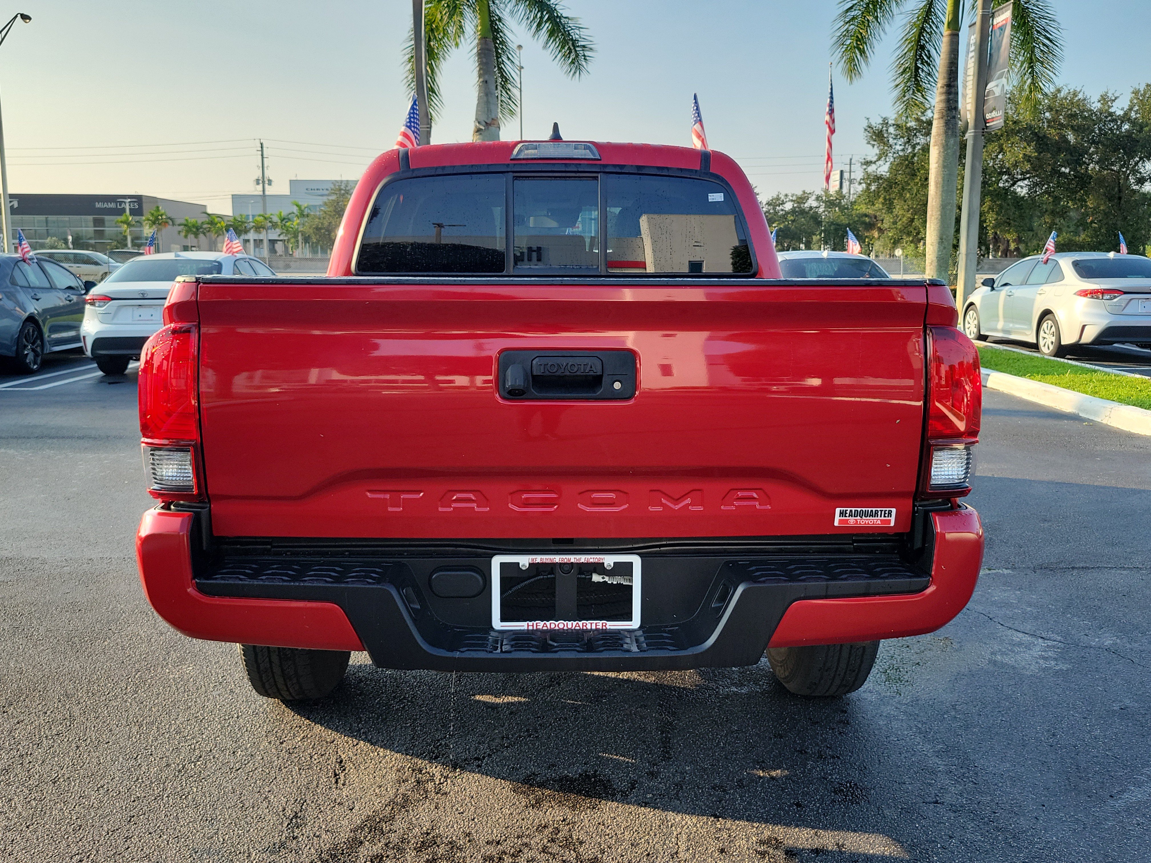Used 2023 Toyota Tacoma SR w/ SR Convenience Package RWD image 10