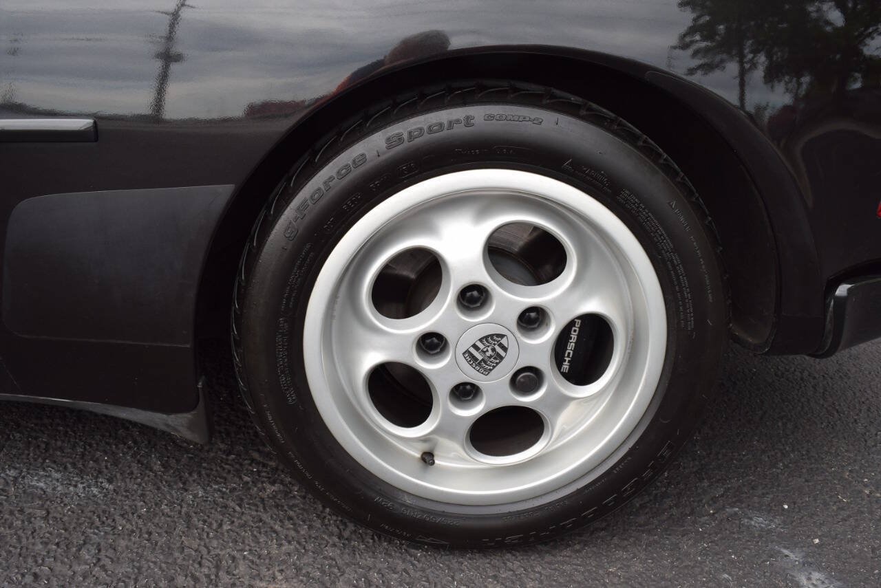 Used 1988 Porsche 944 Turbo Coupe RWD image 11