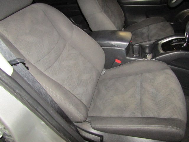 Used 2016 Nissan Rogue SV w/ SV Premium Package image 10