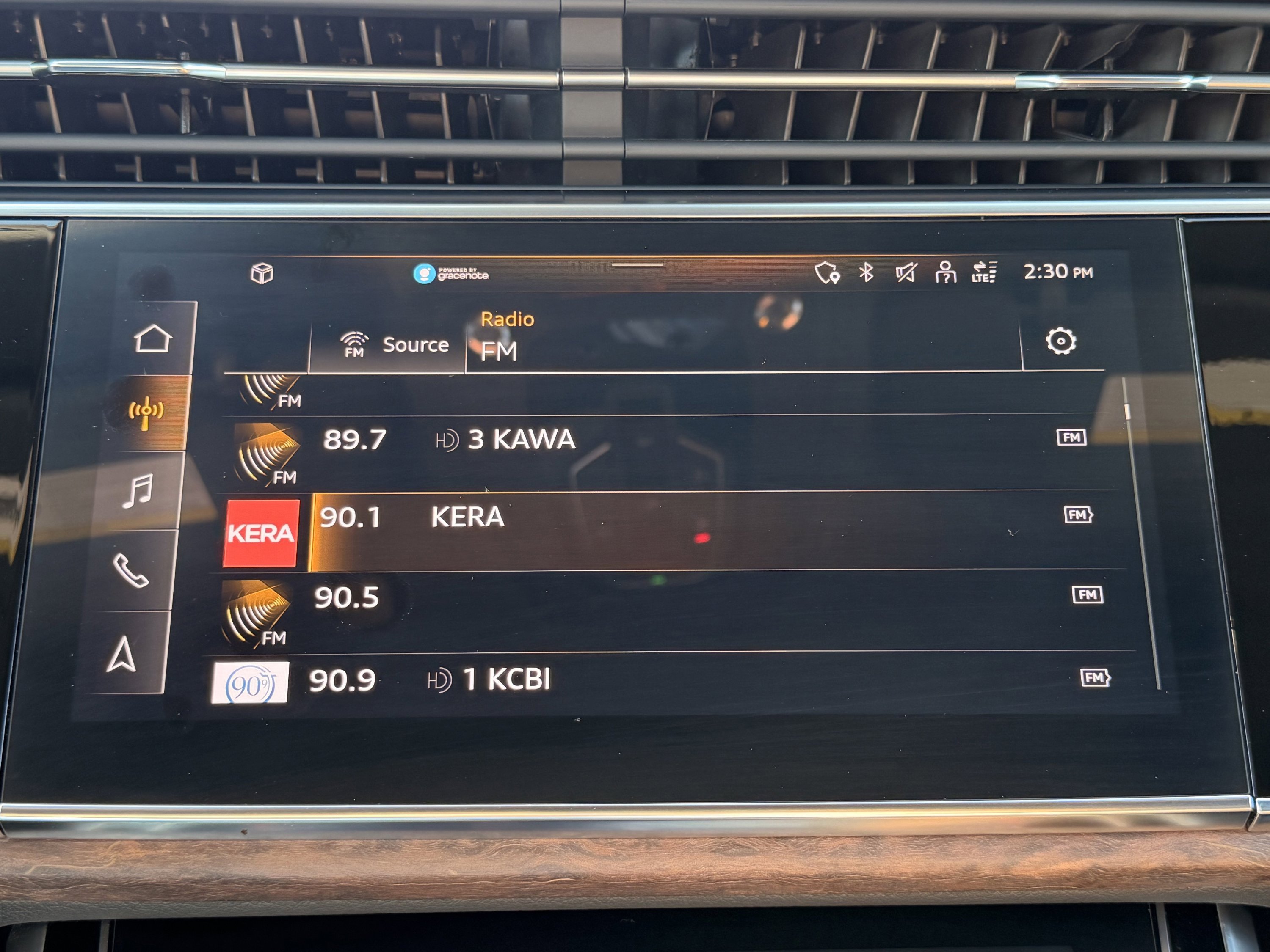 Used 2023 Audi Q8 Premium w/ Convenience Package image 65