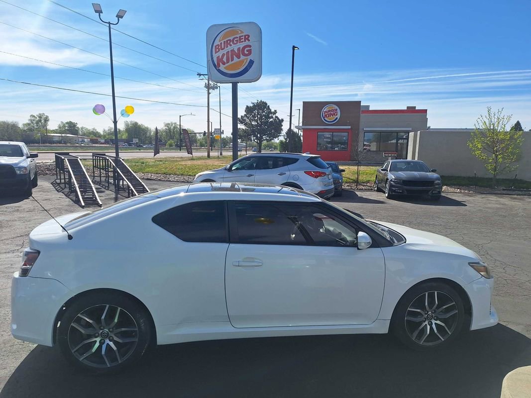 Used 2014 Scion tC image 9