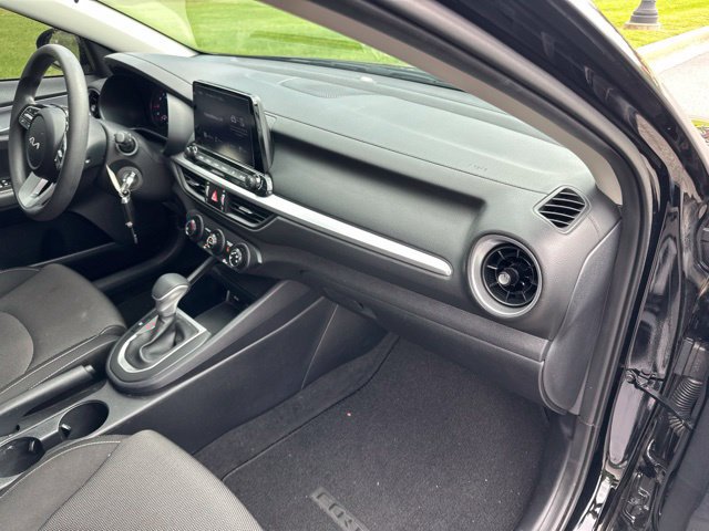 Certified 2024 Kia Forte LXS FWD image 26