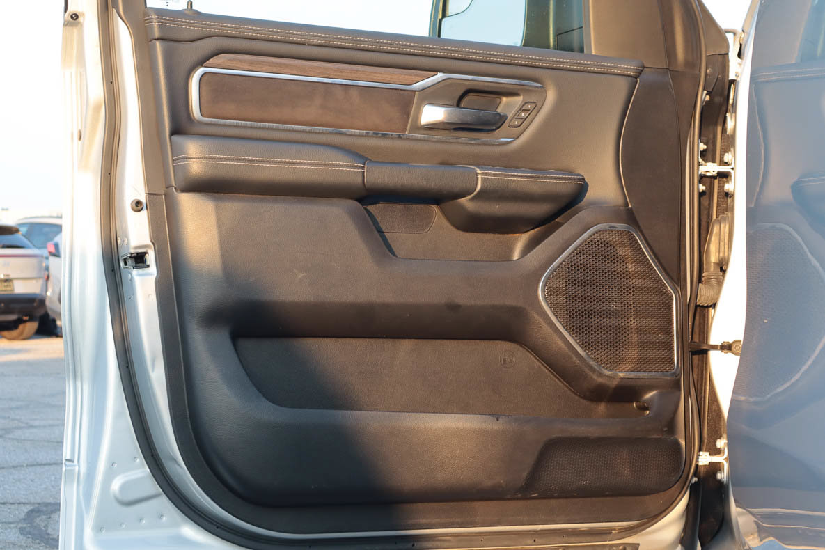 Used 2026 RAM 1500 Laramie AWD/4WD image 15