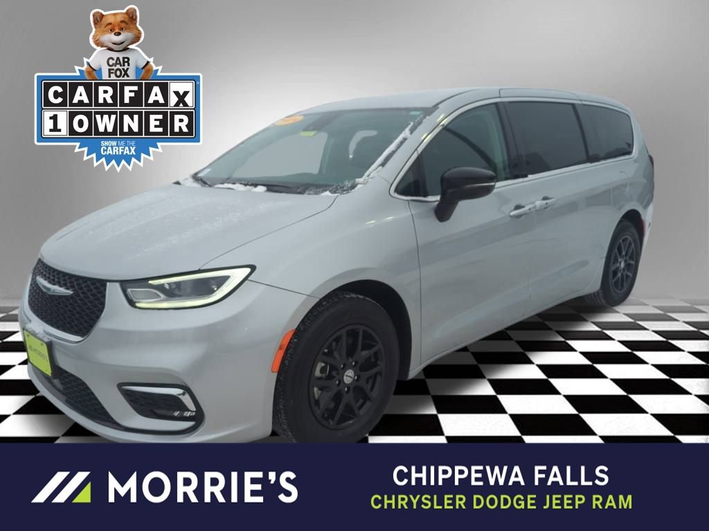 Used 2024 Chrysler Pacifica Touring-L