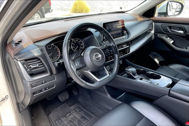 Certified 2023 Nissan Rogue SV w/ SV Premium B Package FWD image 14
