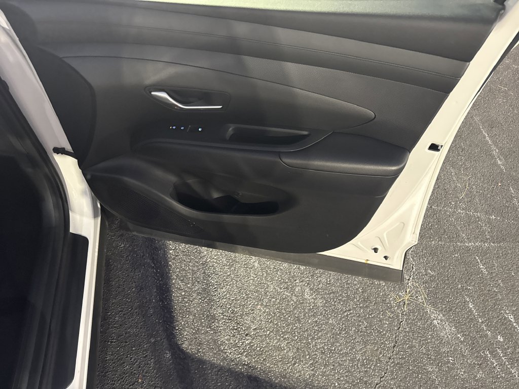 Used 2025 Hyundai Tucson SEL FWD image 14