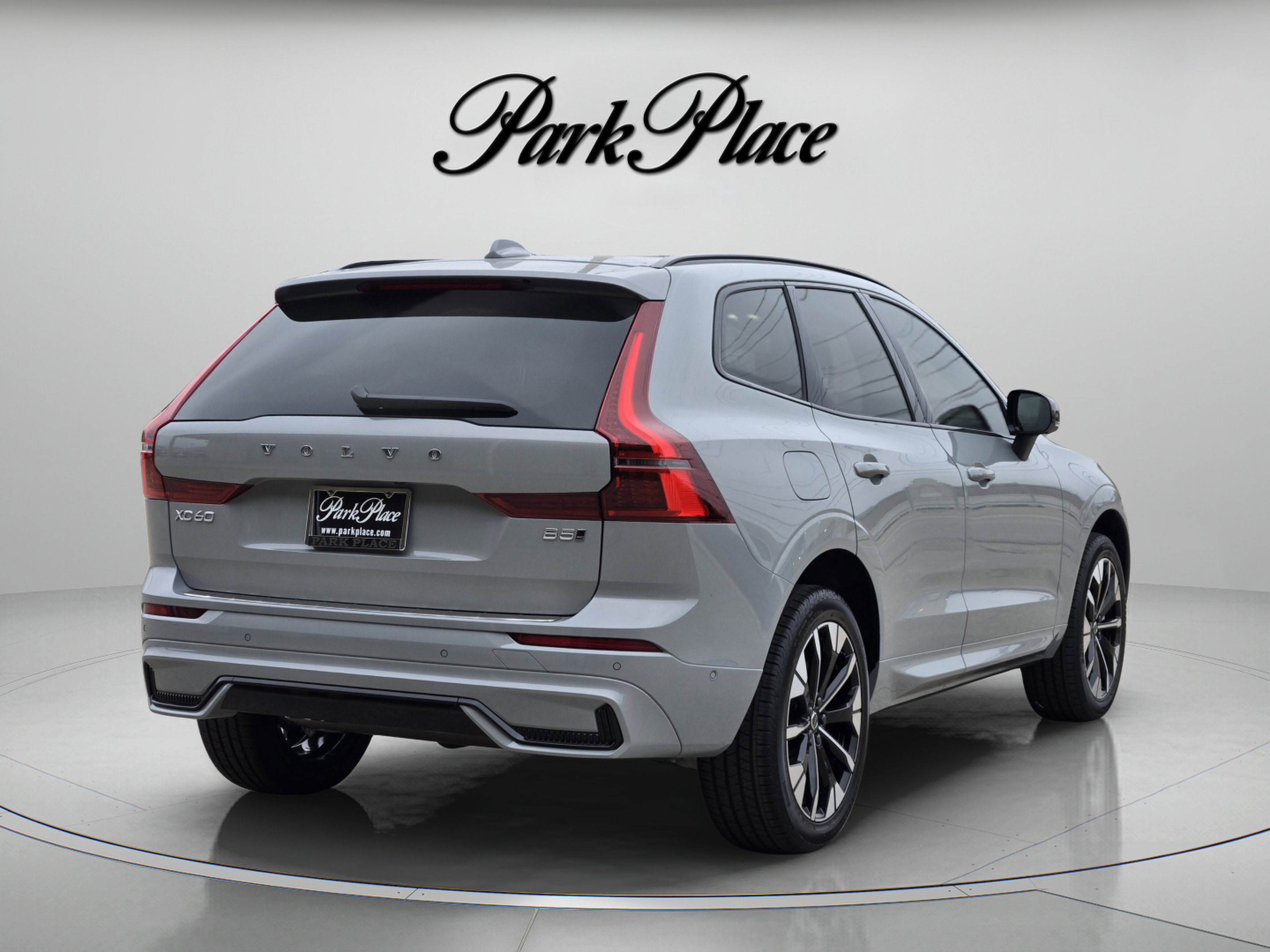 Used 2026 Volvo XC60 B5 Plus w/ Protection Package Premier AWD/4WD image 6