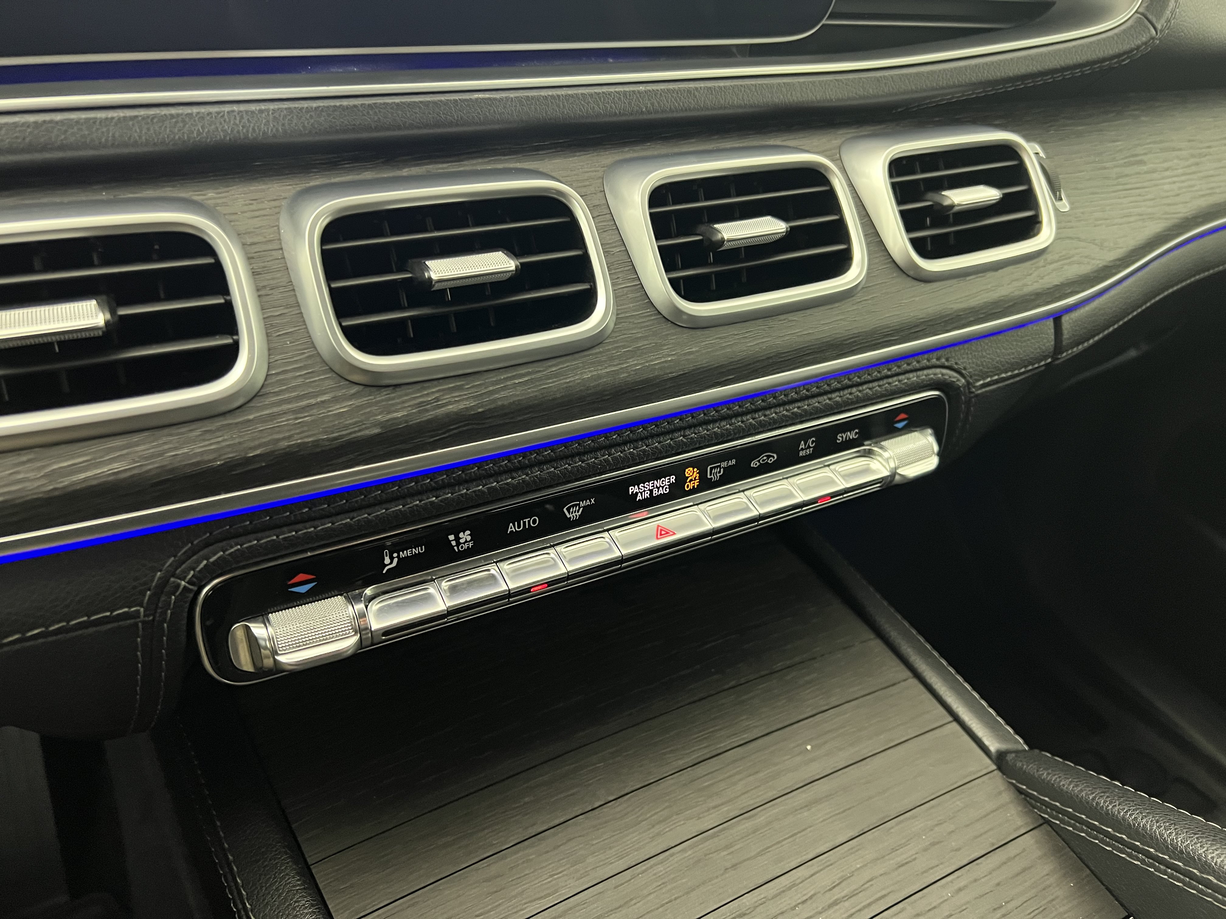 Certified 2020 Mercedes-Benz GLE 350 4MATIC image 32