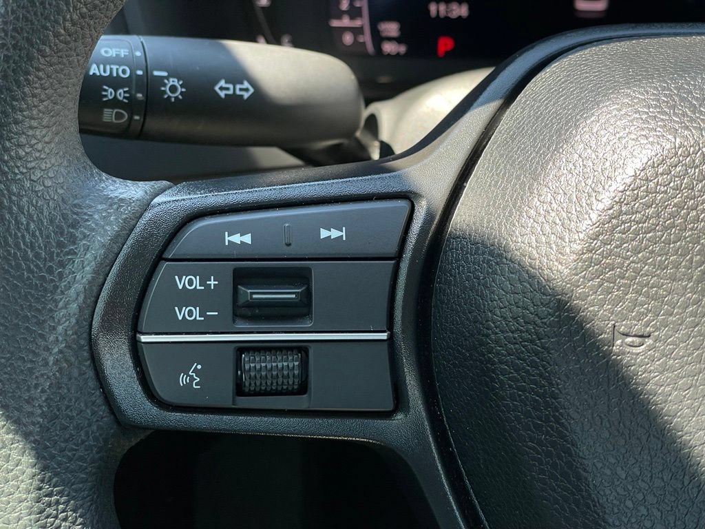Certified 2025 Honda Accord LX image 15