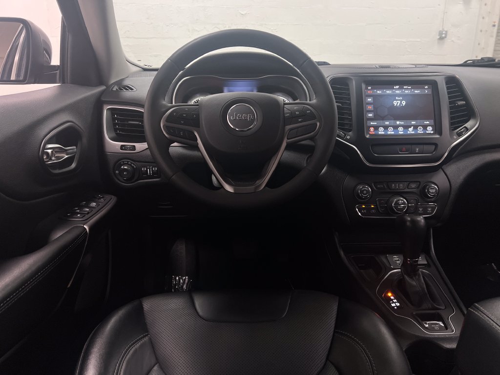 Used 2022 Jeep Cherokee Latitude Lux FWD image 14