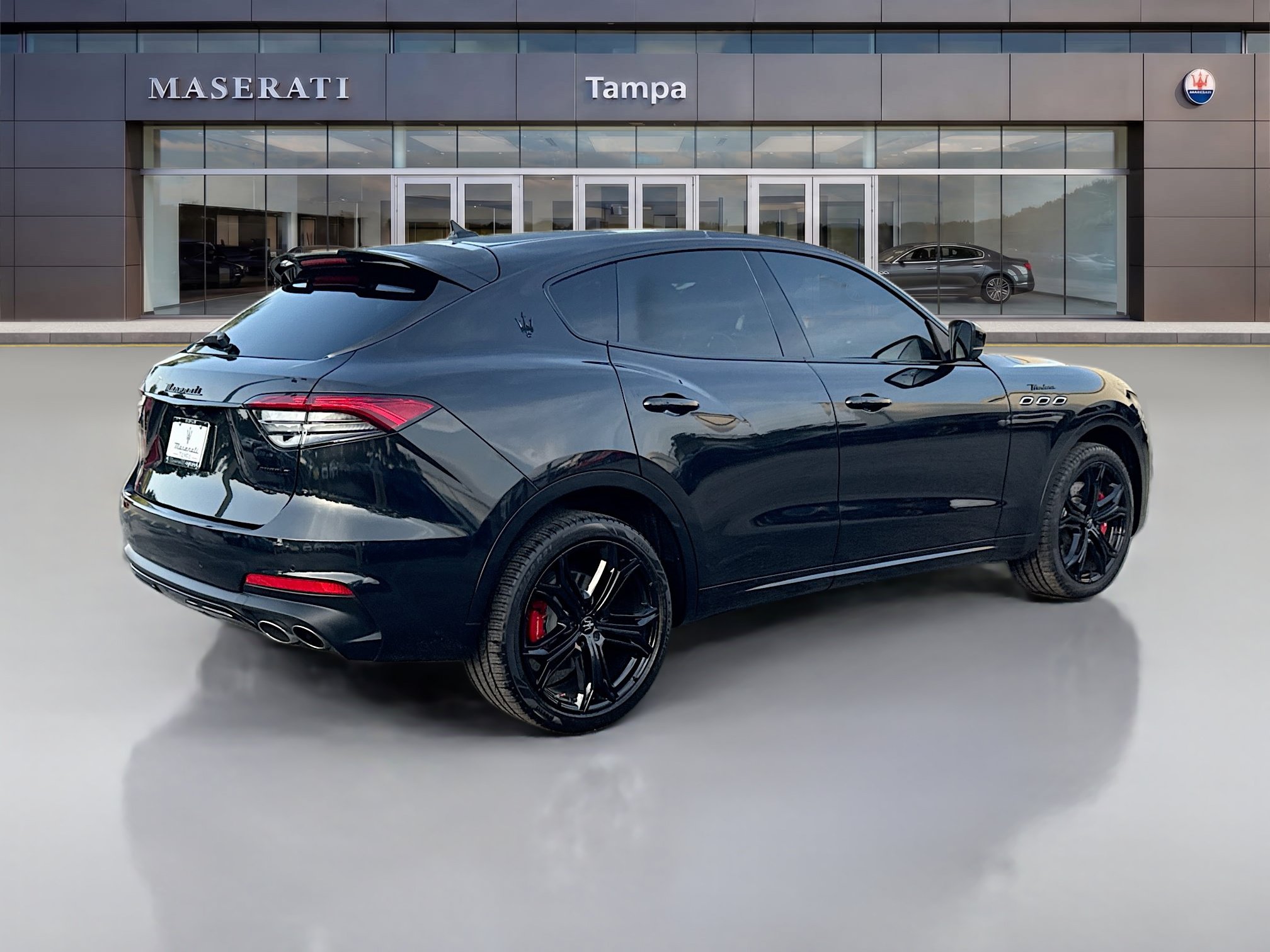 Used 2022 Maserati Levante Modena AWD/4WD image 3