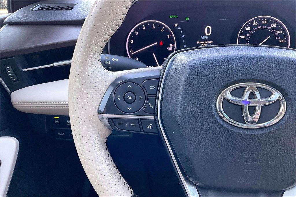 Used 2019 Toyota Avalon Limited w/ All Weather Liner Package FWD image 18