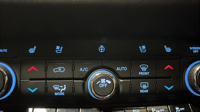 Used 2024 Dodge Durango R/T w/ Tow 'N Go Package AWD/4WD image 30