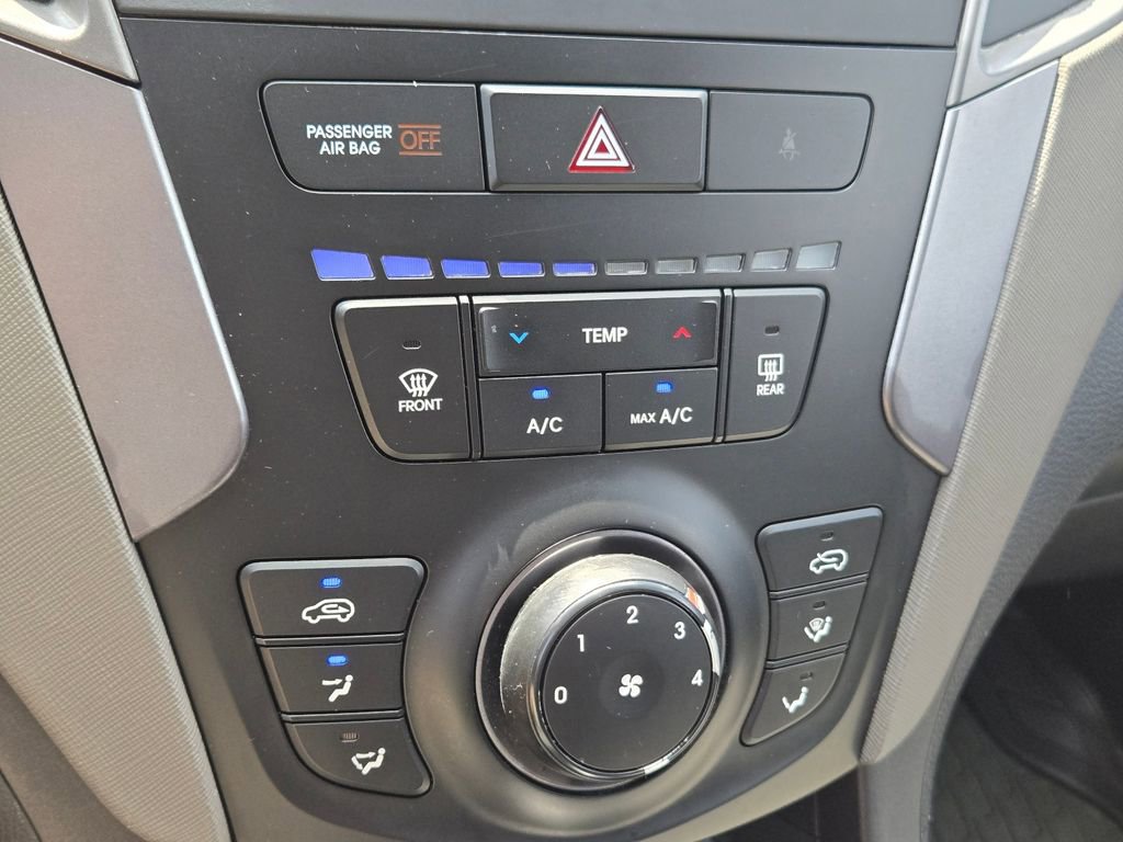 Used 2013 Hyundai Santa Fe Sport image 30